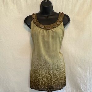 E-199 Piano Light Green Beaded Neckline Sleeveless Pullover Summer Blouse Size L